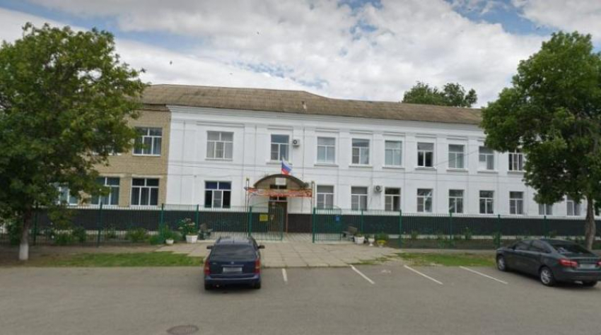Плати или отчислят? Преподаватель ставропольского колледжа за 500 тысяч взяток схлопотала несколько уголовных дел 