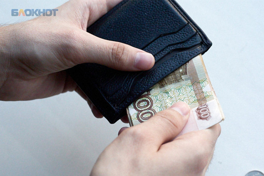 Зарплату ниже МРОТа получали работники в Ставрополе и не досчитались более 140 тысяч рублей