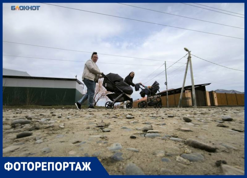Самая дырявая дорога Ставрополья: читатели «Блокнота» рассказали о неприглядных улицах региона
