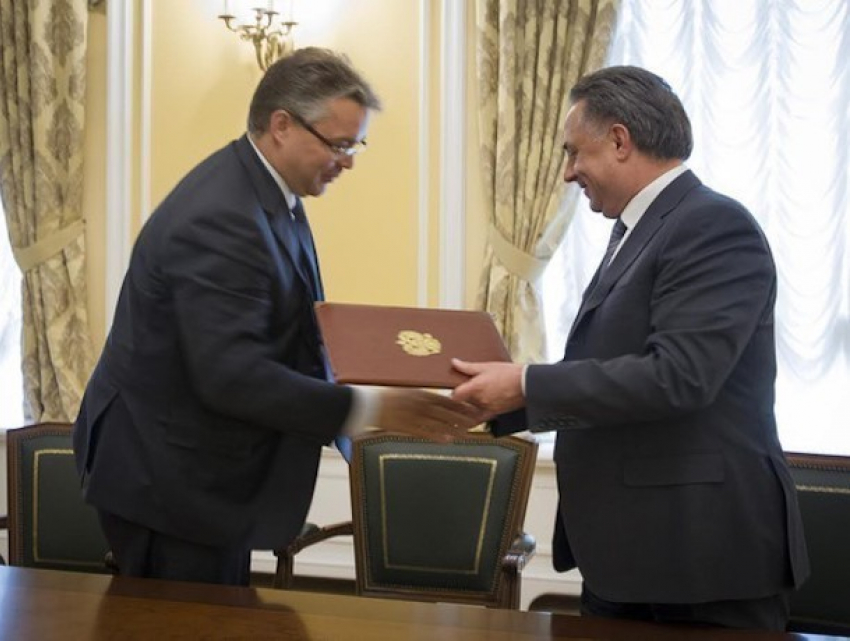 Мутко расспросил Владимирова о строительстве пяти тренировочных баз к ЧМ-2018 за 790 миллионов на Ставрополье