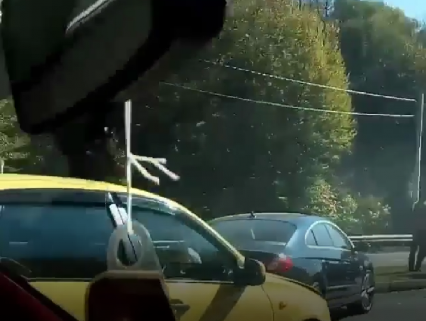 Последствия массового ДТП попали на видео в Ставрополе