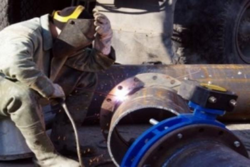 Из-за порыва водовода жители села Курсавка остались без воды