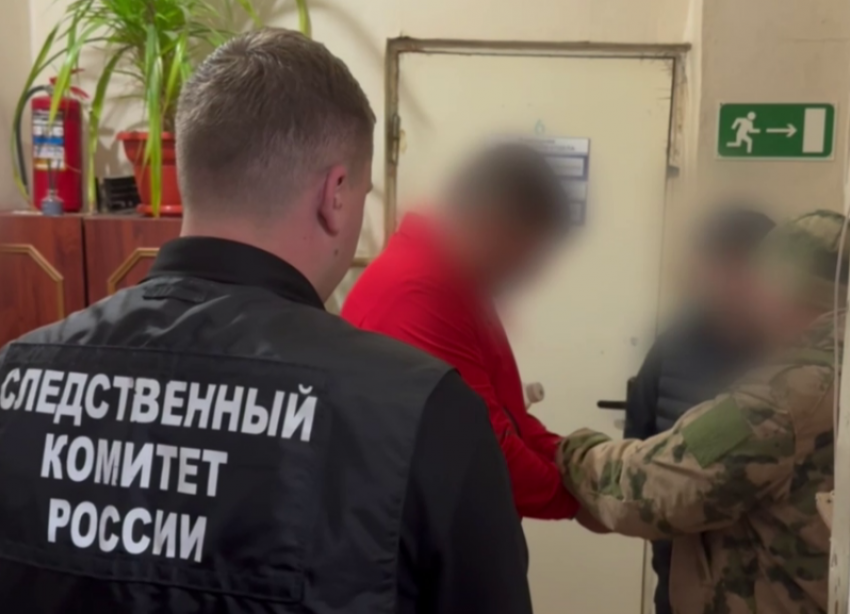 Замначальника полиции и его подчиненного задержали на Ставрополье за миллионную взятку 