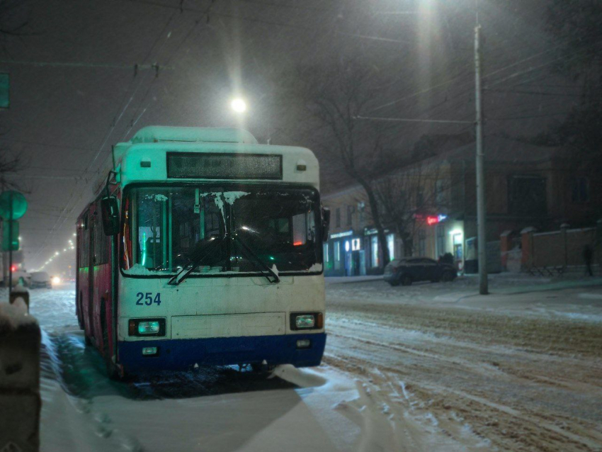 Сильный снег и плюсовую температуру обещают на Ставрополье в последний день зимы