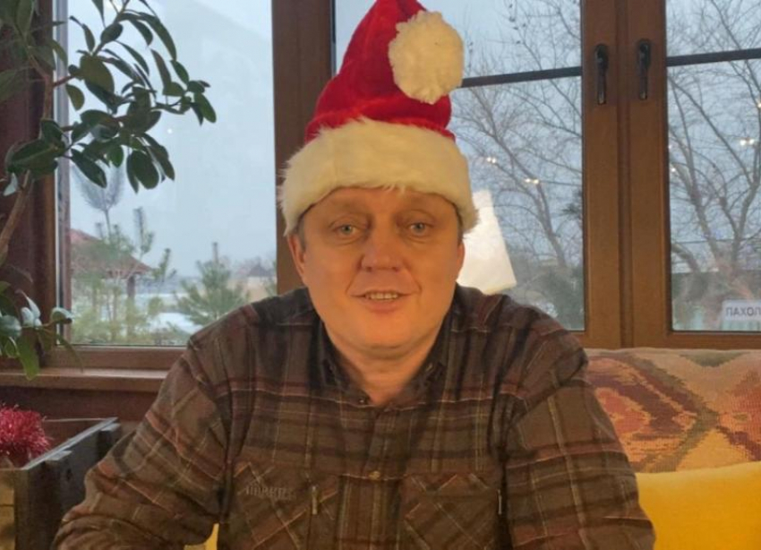 «Цените своих близких»: главред Олег Пахолков поздравил читателей с наступающим Новым годом