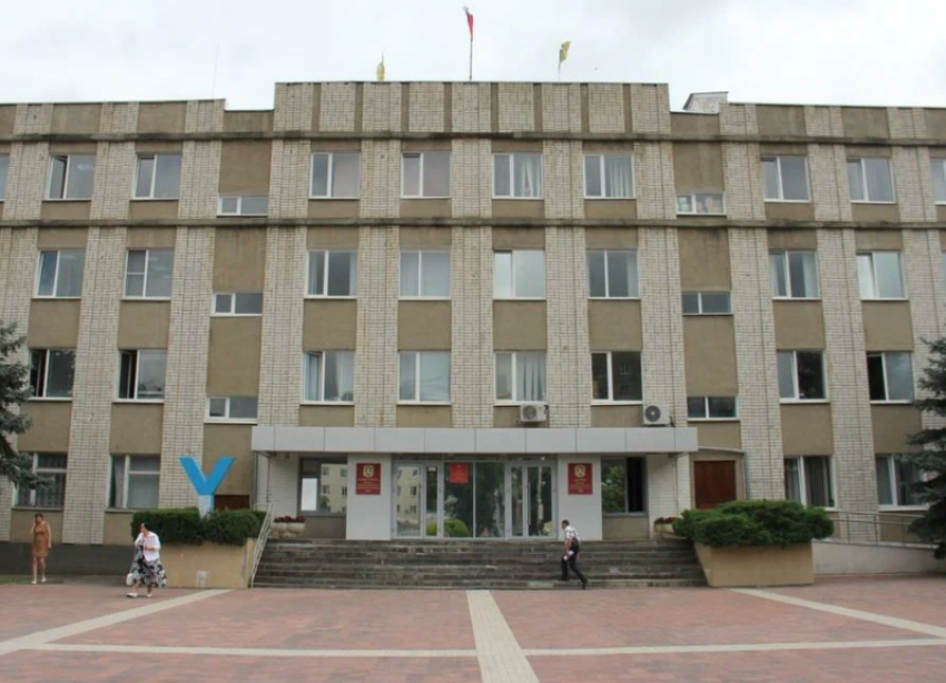 Бывший депутат со Ставрополья снова в центре скандала: как 22 миллиона растворились на стройке в ЛНР 