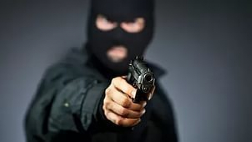 В Нефтекумском районе грабитель угрожал жертве пистолетом-зажигалкой