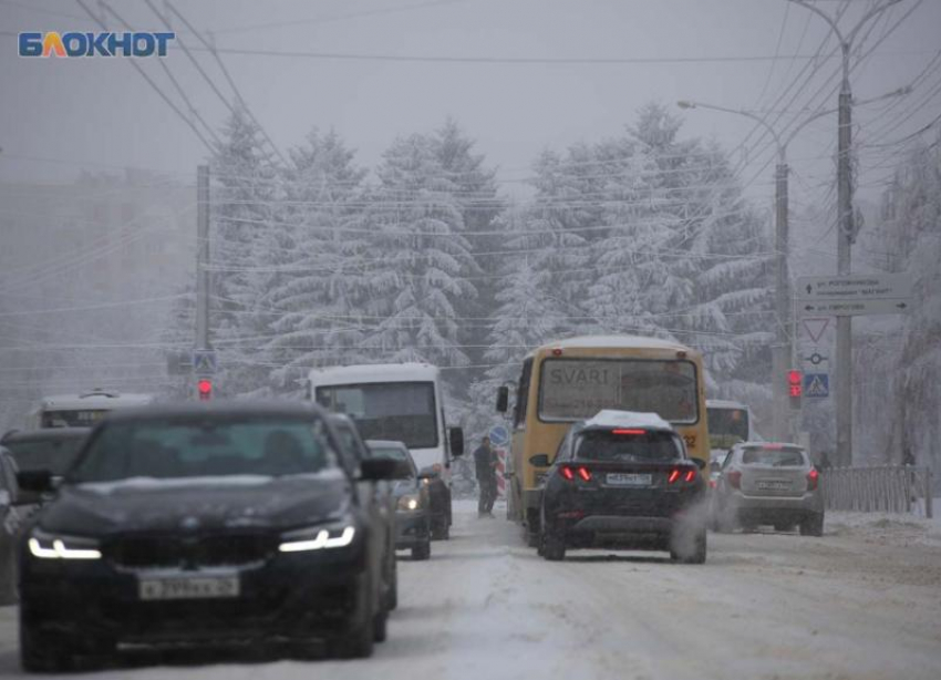 Сотрудники ГИБДД предупреждают о скользких трассах на Ставрополье
