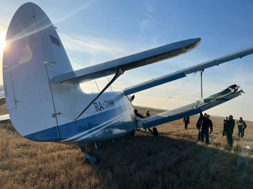 Самолет АН-2 разбился в международном аэропорту Минеральных Вод 