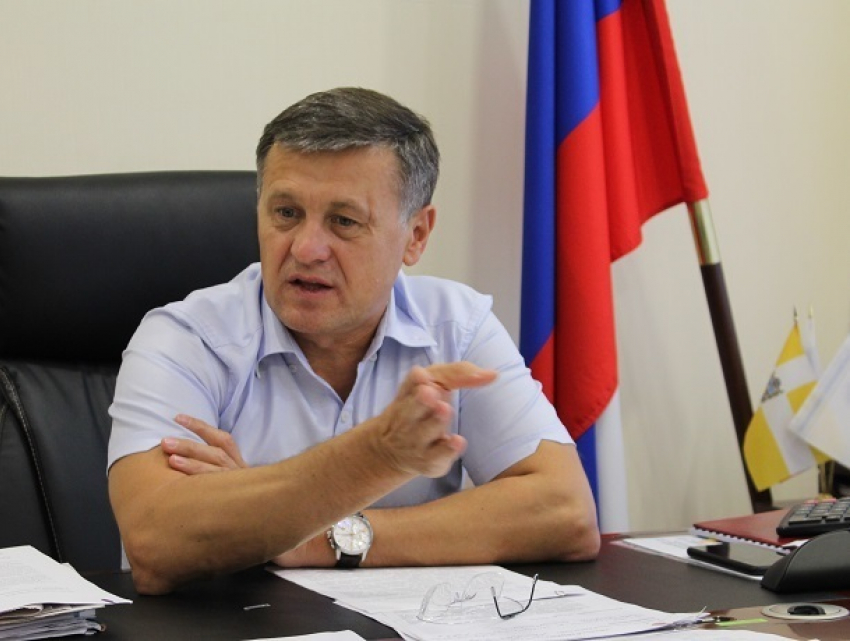 Глава минЖКХ Ставрополья прокомментировал ситуацию с долгами за тепло в Кисловодске 