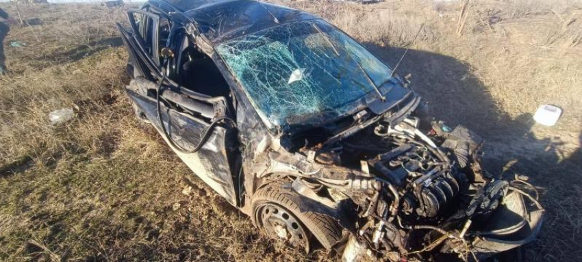 Два человека погибли в ДТП с перевернувшимся автомобилем в Туркменском округе Ставрополья