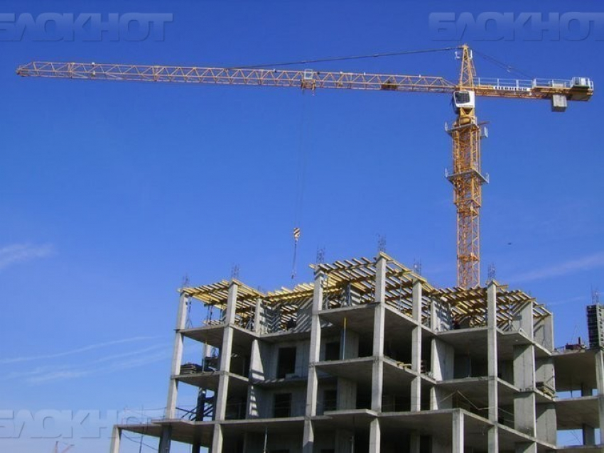 В Ставрополе рабочий рухнул с 16 этажа во время строительных работ
