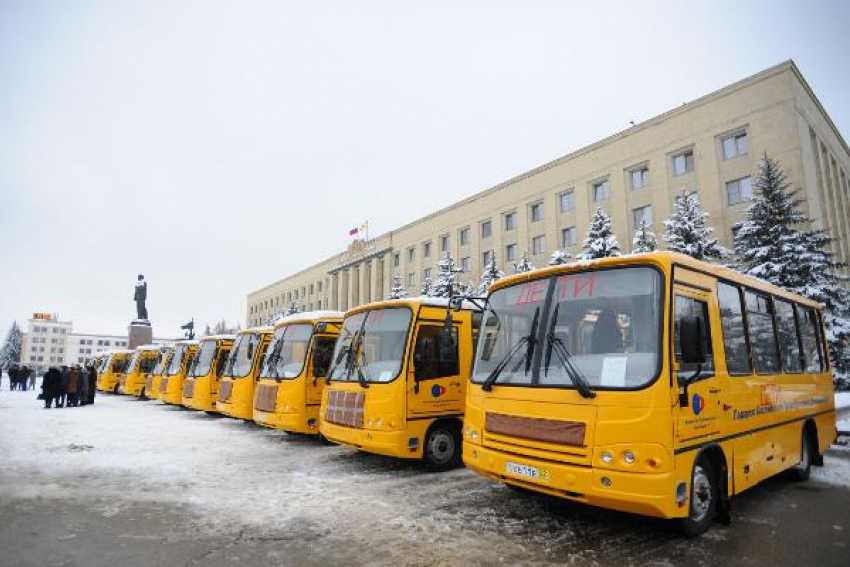 Школы Ставрополья стали обладателями новых автобусов