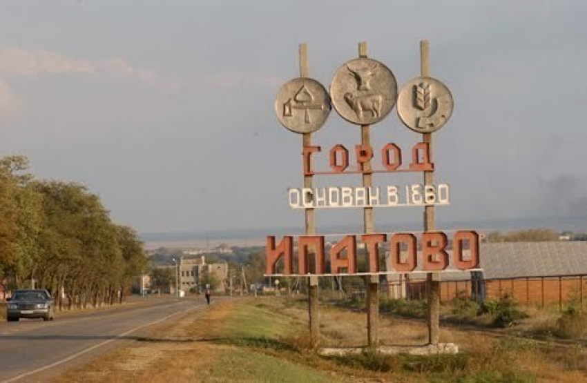 Большегрузы разрушают дорогу и дома жителей улицы Ставрополья