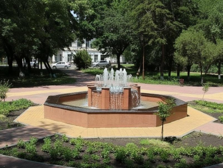 Фонтан в сквере Ставрополя между цирком и лицеем №8 отремонтируют почти за 12 миллионов рублей