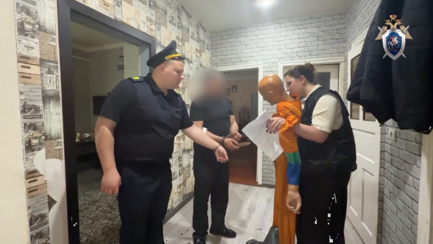 Зарезал жену и 9-летнюю дочь: жителя Ставрополья отправили под стражу 