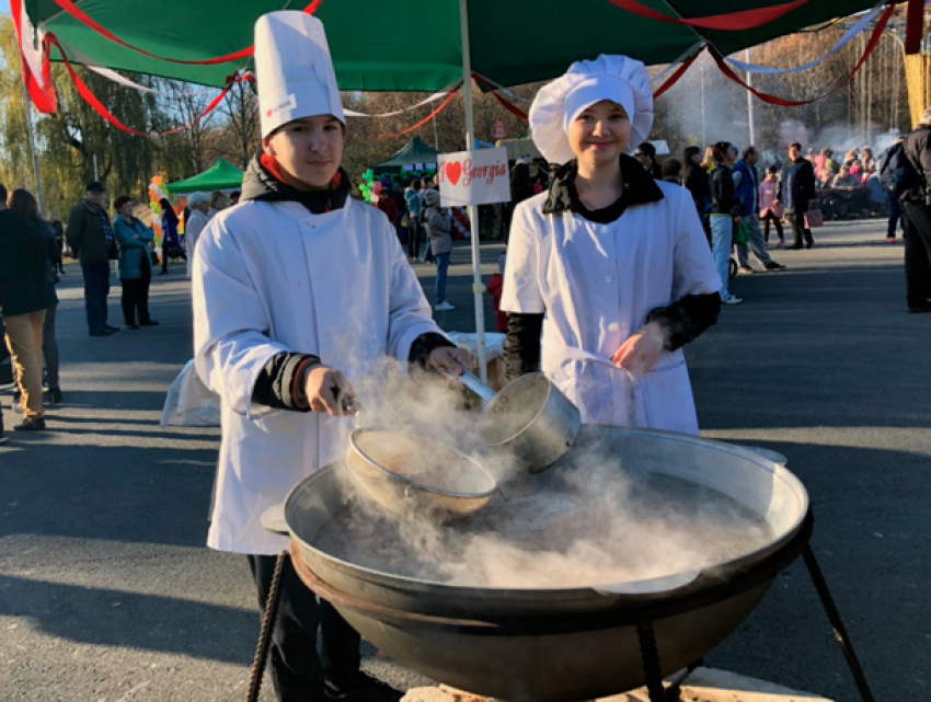 «Железное объедение» отпраздновало День народного единства в Железноводске