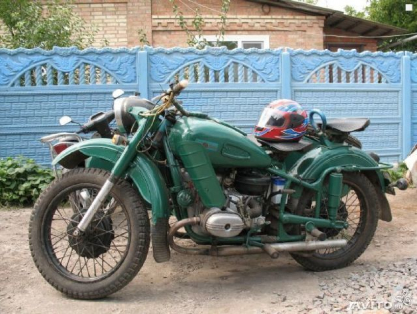 На Ставрополье мотоциклист врезался в колодец