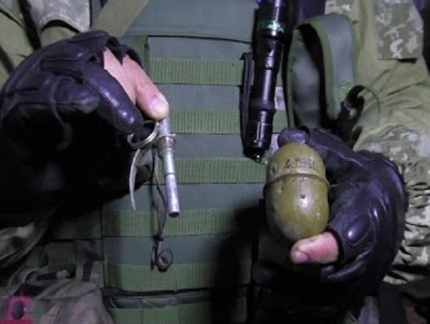 Женщина нашла боевую гранату при расчистке могилы на ставропольском кладбище