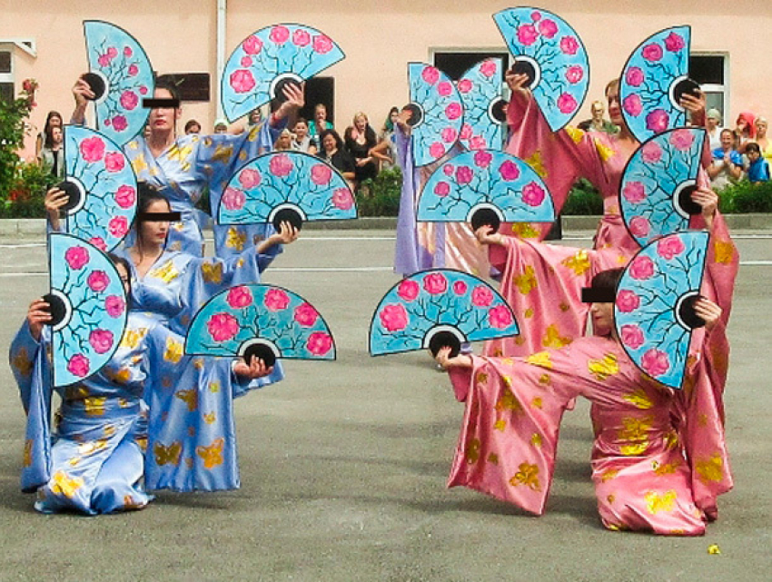 Танец гейш на конкурсе красоты станцевали заключенные женской колонии на Ставрополье
