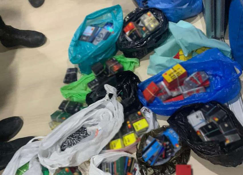 Сотрудники ФСБ Ставрополья поймали банду хакеров, похитивших у россиян более 45 миллионов рублей 