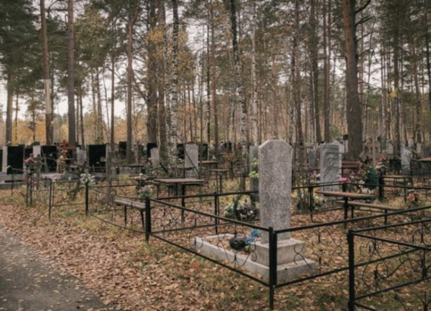 В Михайловске за 16 миллионов сделают дорожки на кладбище «Крестовоздвиженское»