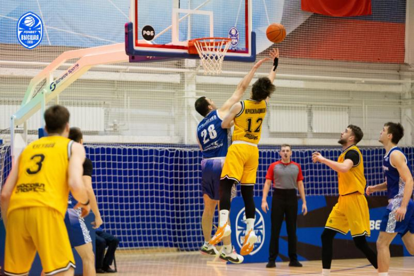 «Ястребы» дважды заклевали «слонов»: ставропольские баскетболисты не блеснули на родном паркете