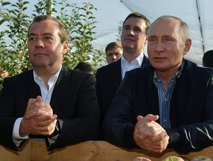 Решения со вкусом яблок: для чего Путин и Медведев приезжали на Ставрополье