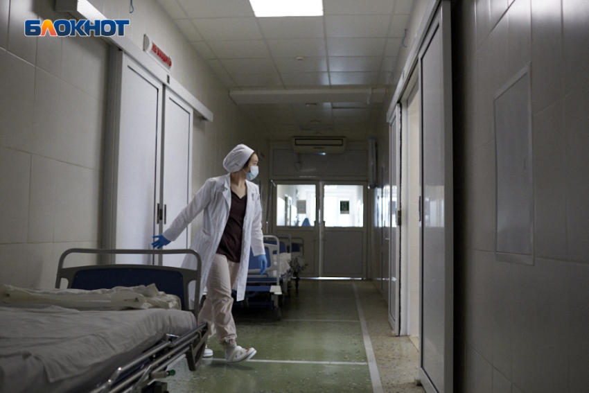 Мать юной пациентки в ставропольской больнице едва не лишилась жизни из-за развившегося инсульта