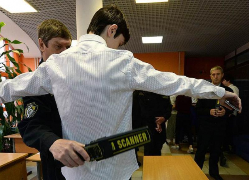 Ставропольские родители требуют усилить безопасность детсадов и школ после стрельбы в Ижевске