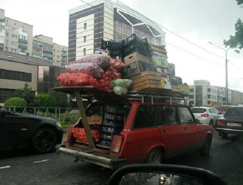 Легковушку в грузовик необычным способом превратил житель Ставрополя