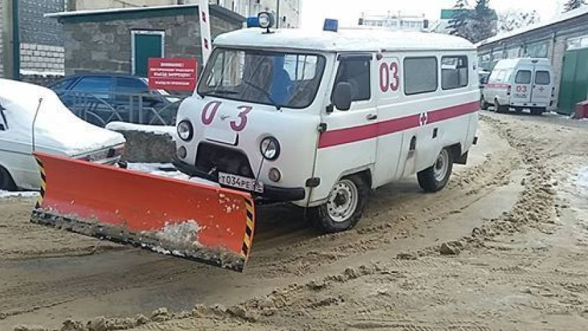 В Ставрополе появился гибрид «Скорой помощи» и трактора