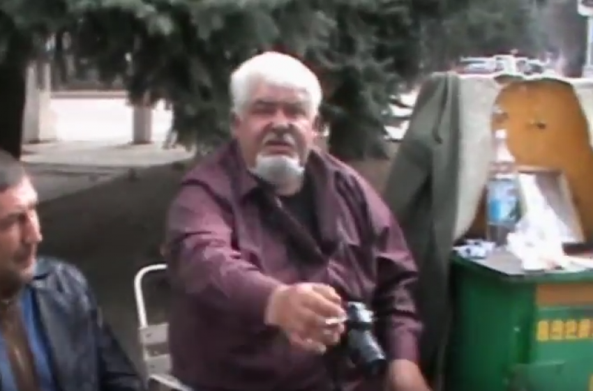 У активистов движения «Лев Против» в Ессентуках пытались забрать камеру во время рейда