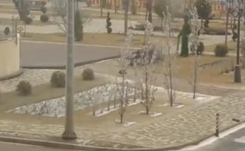 «Ощущение, что оторвёт балкон»: жители Ставрополя жалуются на разбушевавшийся ветер