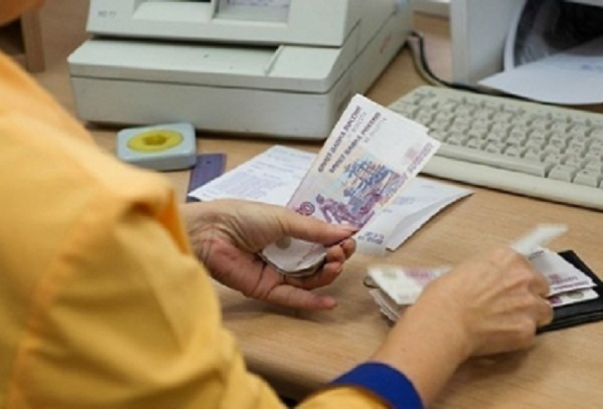 Задолжавшего работникам 48 миллионов рублей директора «Севкавдорстроя» ждет штраф
