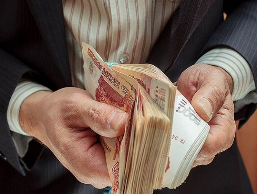 Директор муниципального предприятия присвоил почти 200 тысяч рублей из бюджета Ставрополя