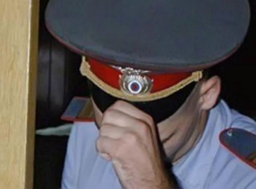 Полицейского обвиняют в получении взятки в Пятигорске