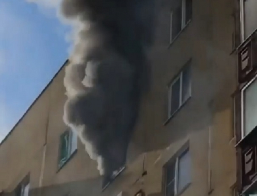 Игравший со спичками мальчик сжег чужую квартиру в Ставрополе, - очевидцы