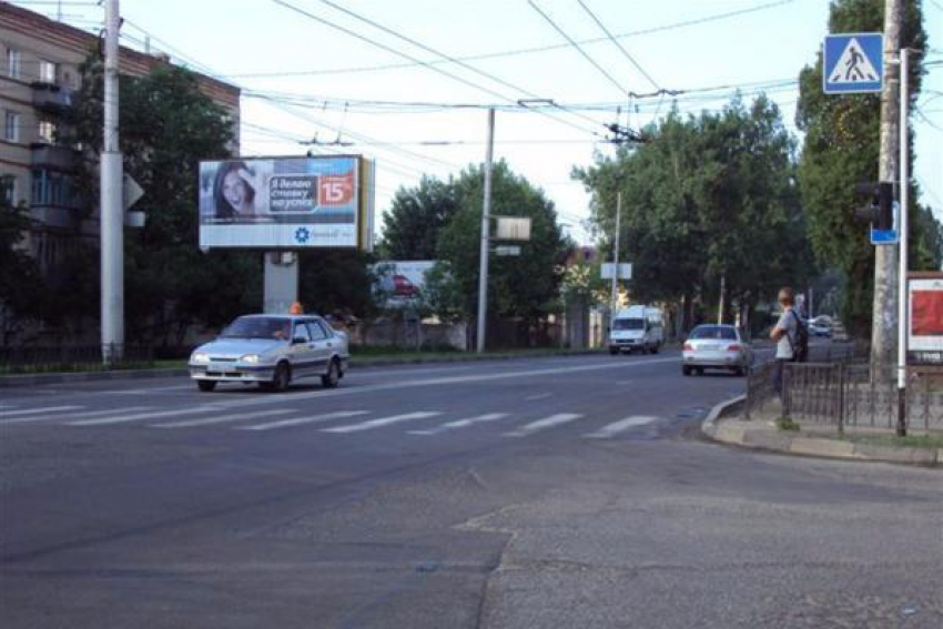 Сбивший женщину водитель объявлен в розыск в Ставрополе