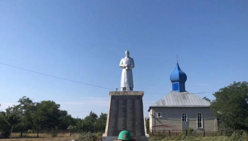 Памятник погибшим в годы ВОВ односельчанам в ставропольском Бурукшуне признали объектом культурного наследия