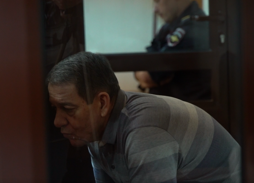 Экс-генерала МВД Александра Туривненко, оправданного по делу о заказном убийстве, вновь отправили в СИЗО
