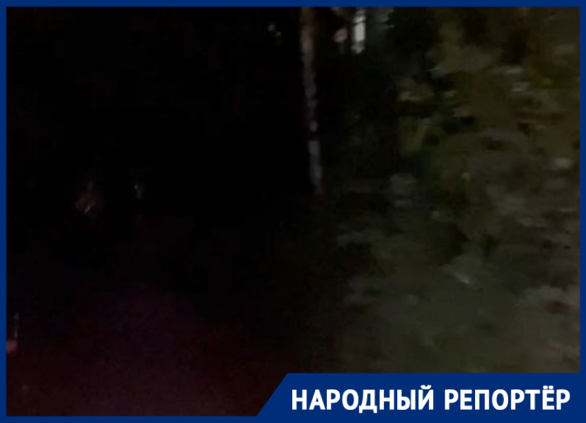 Мэр Пятигорска уже два года обещает установить фонари на улице Ермолова