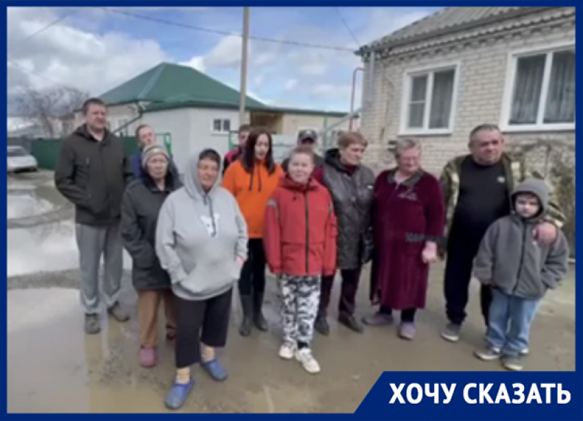 Ямы до 25 сантиметров: жители села Кочубеевского устали слушать про недостаток бюджета и требуют ремонта дорог 