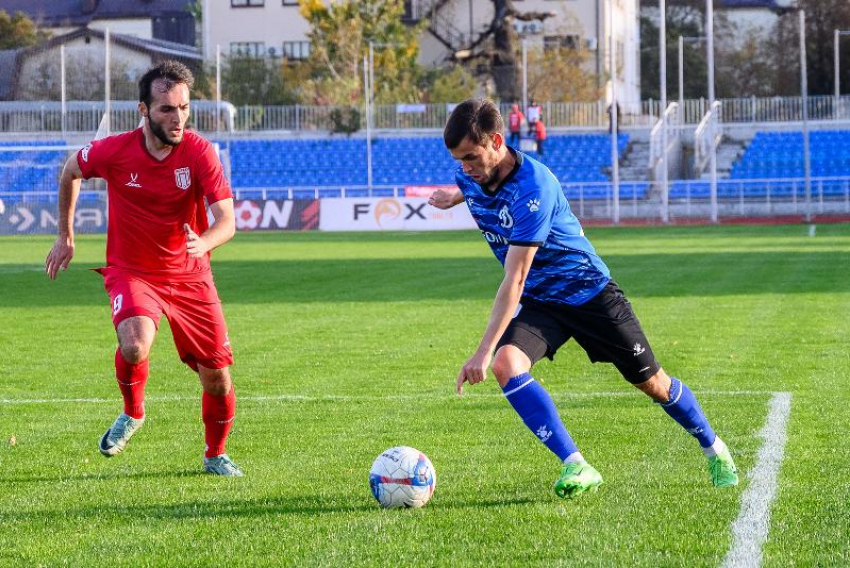 Снова рокировка на вершине: подводим итоги 4 тура футбольного первенства во 2 лиге