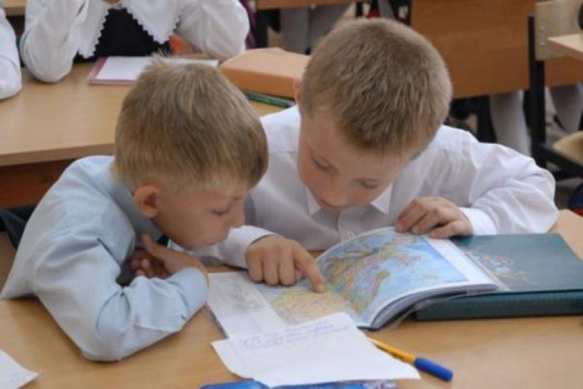 Школьники Ставрополья могут остаться без учебников
