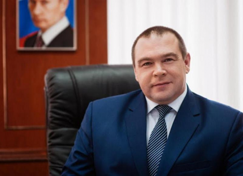 Мэр Невинномысска запретил своим сотрудникам покидать город без его разрешения