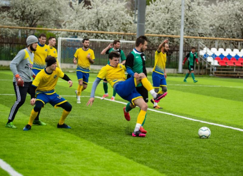 Футболисты «Родины» взяли восьмую победу в чемпионате Ставрополья