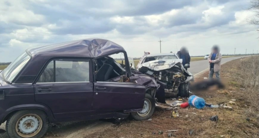 Авария на Ставрополье унесла жизни двух человек