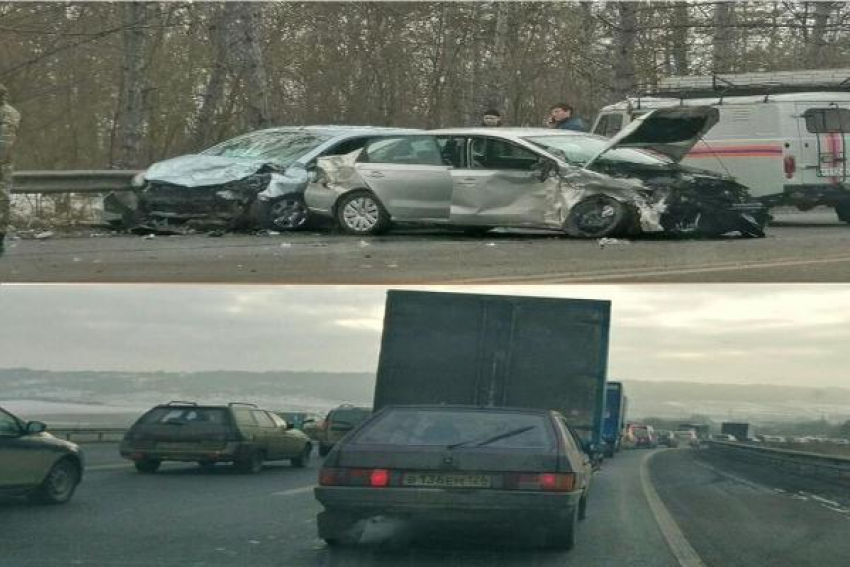 На трассе Пятигорск-МинВоды при столкновении двух иномарок пострадала девушка