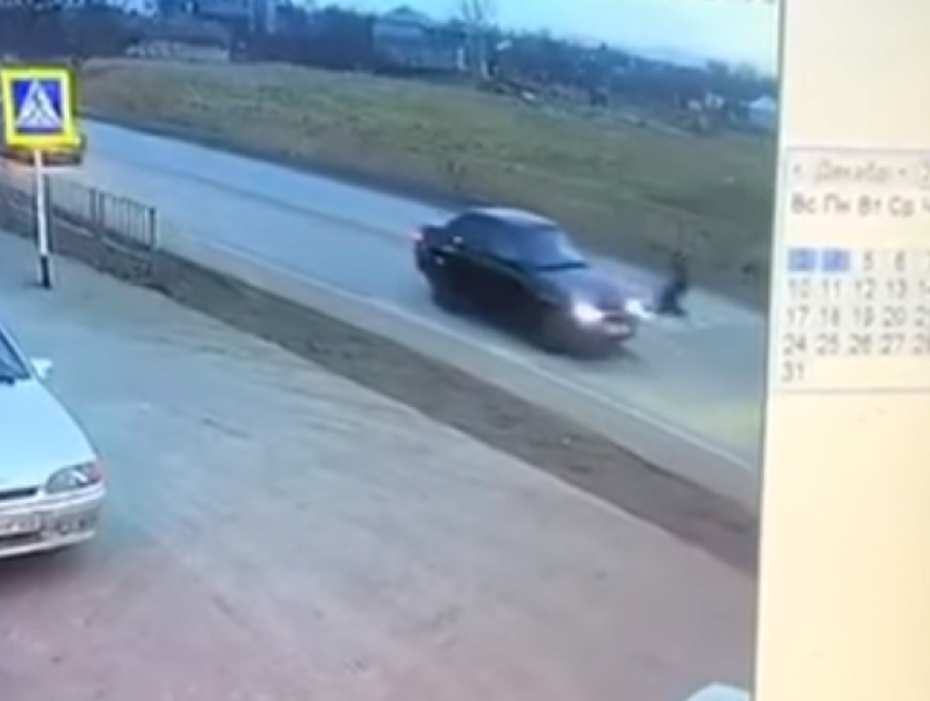 Перебегавшего дорогу ребенка сбила машина на Ставрополье 